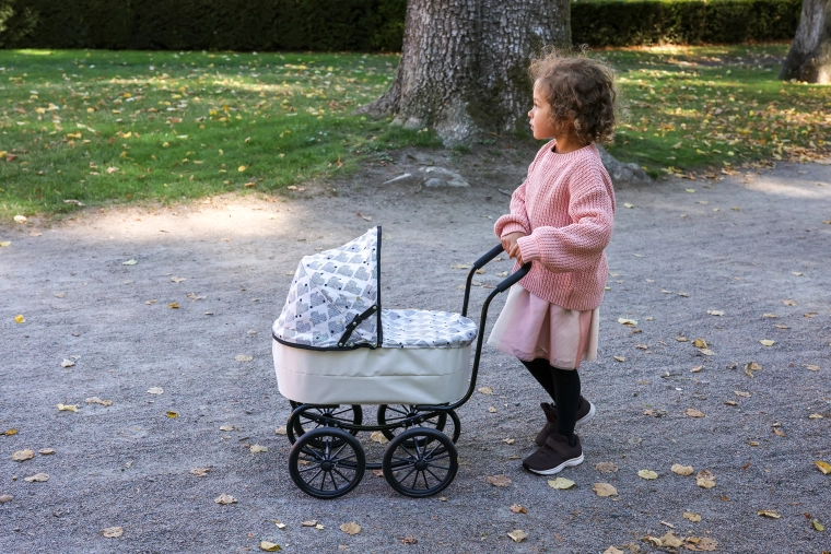 Carrozzina stabile per passeggiate all’aperto