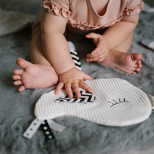 Suono, texture ed etichette per la motricità fine