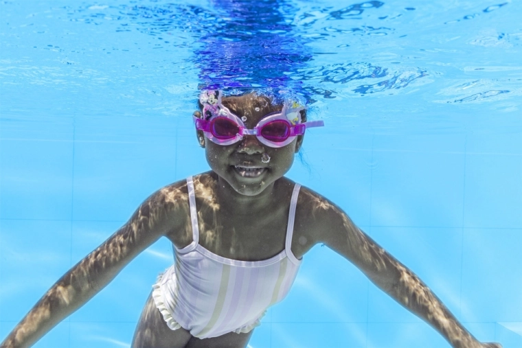 Protezione UV per gli occhi dei bambini