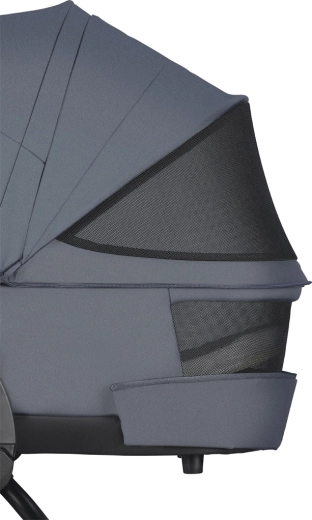 Capottina con UPF 50+ e ventilazione per il comfort in ogni condizione meteo
