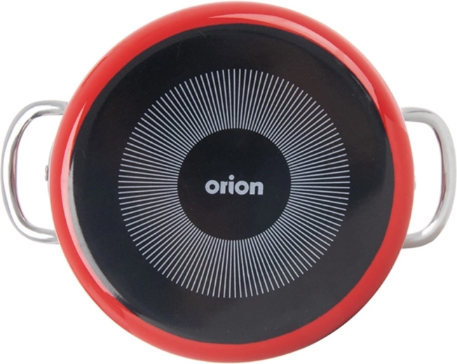 Utilizzo versatile su tutti i tipi di piani cottura e anche in forno