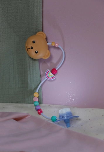 Clip con orsetto e perline colorate