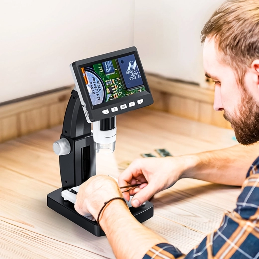 Ingrandimento fino a 1000× e zoom digitale 4×