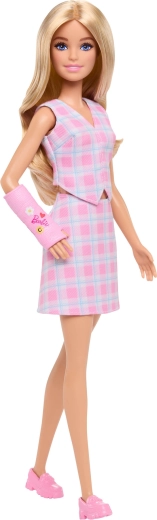 Outfit a quadretti alla moda