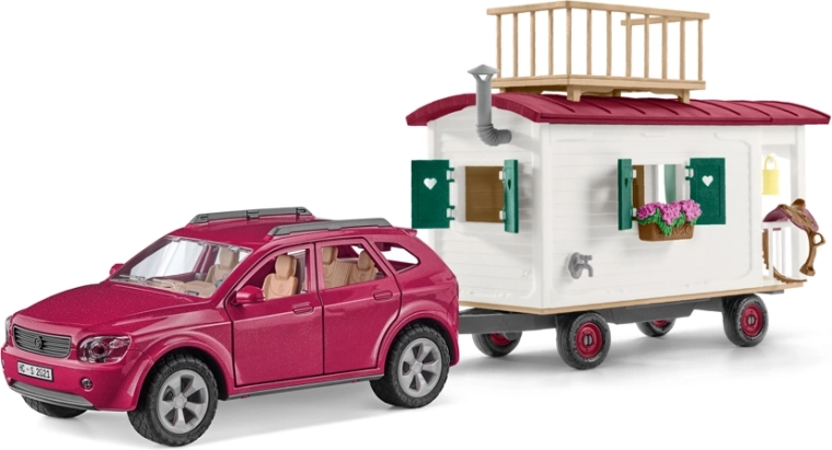 Caravan in viaggio – pronto per essere trainato