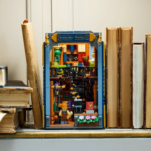 Decorazione magica tra i libri
