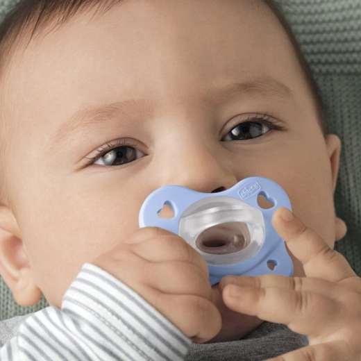 Scudo ventilato ed ergonomia per una migliore vestibilità