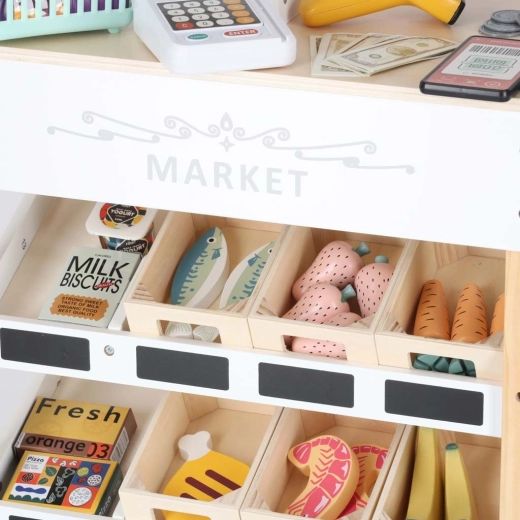 Accessori ricchi e cassette portaoggetti per l’ordine