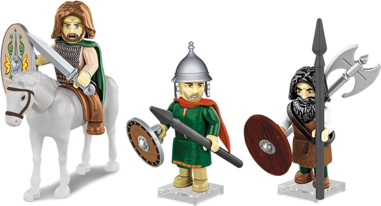 Tre minifigure dettagliate e cavaliere a cavallo