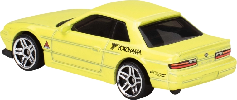 Scocche in metallo e finiture dettagliate