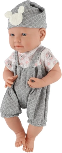 Bambola con abbigliamento curato