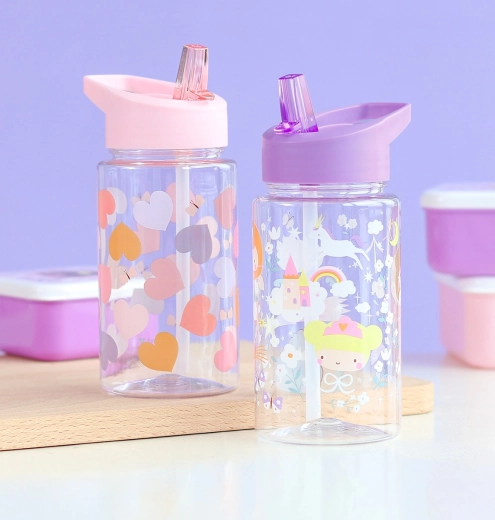 Materiale Tritan resistente e leggero