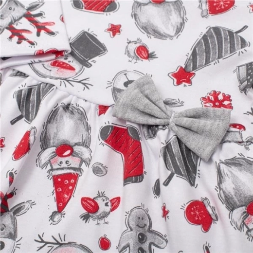 Look festivo con grazioso fiocchetto