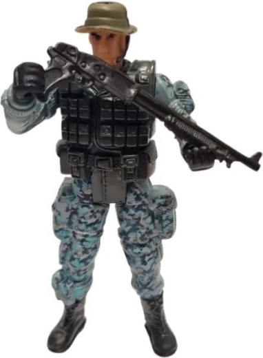 Equipaggiamento e arma dettagliati