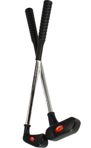 Due mazze da golf per bambini per un putt facile