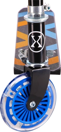 Ruote LED e pedana illuminata per maggiore visibilità