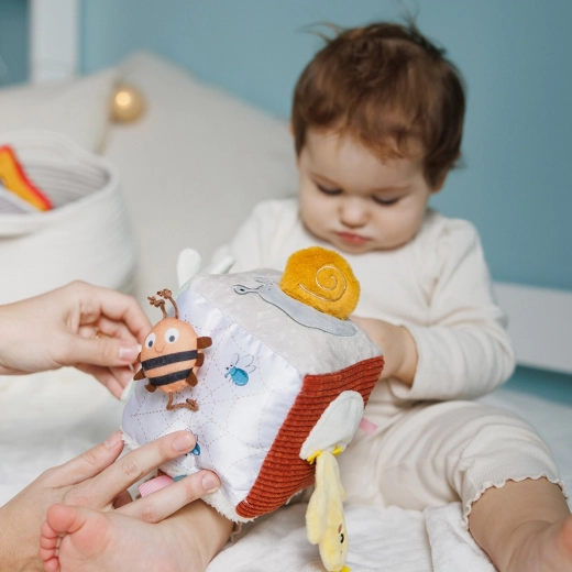 Sicuro e confortevole per le piccole manine