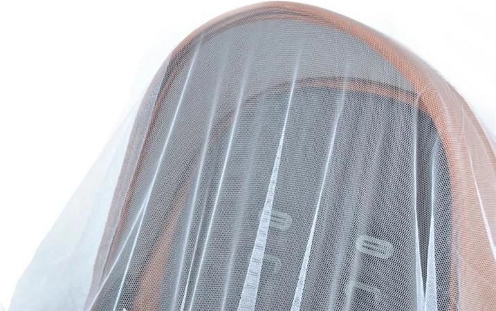 Rete a maglie fini contro gli insetti, senza limitare la ventilazione