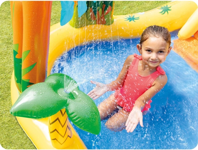 Doccia ad acqua per rinfrescarsi e divertirsi