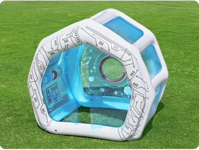 Fantasia spaziale e visibilità grazie alle finestre trasparenti