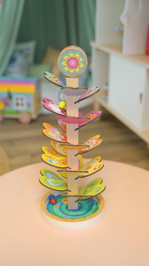Realizzazione in legno e divertimento per bambini e adulti