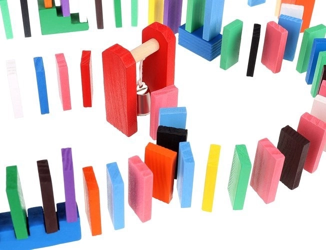 1131 pezzi per grandi piste di domino