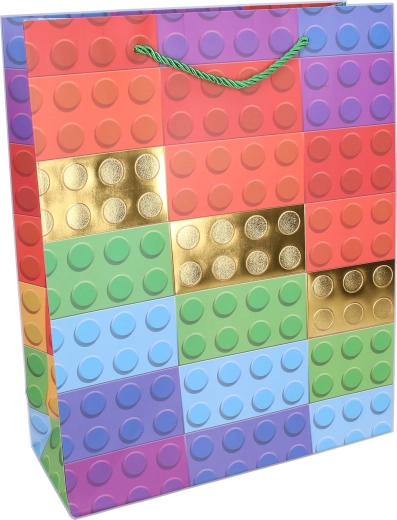 Design giocoso con accenti dorati