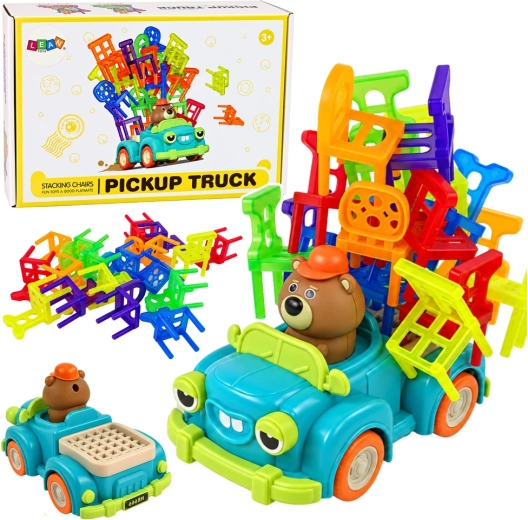 Gioco di famiglia delle sedie cadenti con automobilina mobile