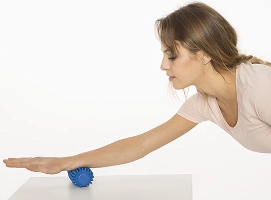 Facile automassaggio di avambracci, gambe e piedi