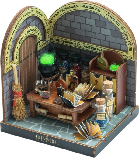 Mini diorama dettagliato dell’aula di Pozioni