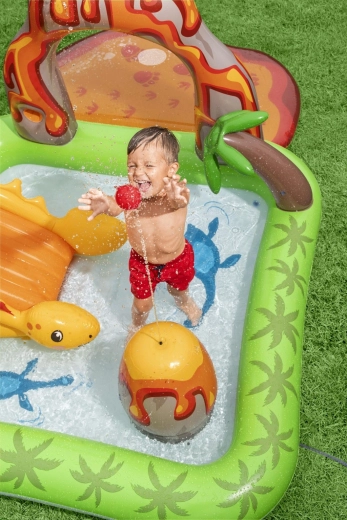 Spruzzatore d’acqua per un divertimento rinfrescante