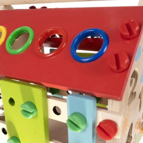Assemblaggio fai-da-te con viti e strumenti inclusi nella confezione