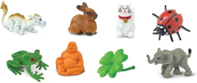 Mini statuine dipinte a mano ricche di dettagli