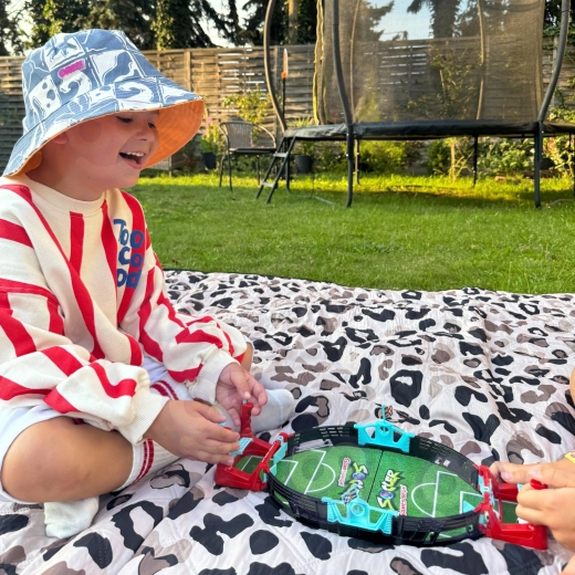 Un gioco per bambini e momenti da condividere