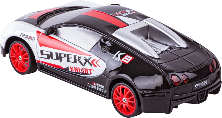 Controllo 2,4 GHz e design sportivo curato