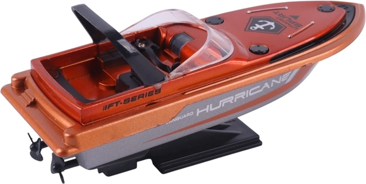 Design sportivo “HURRICANE” come un motoscafo da gara