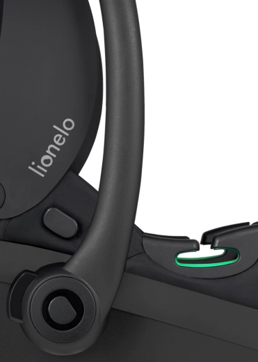 Installazione facile con cintura a tre punti