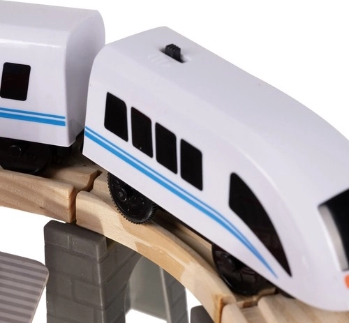 Treno con aggancio magnetico