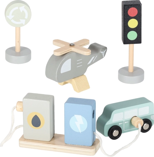 Stazione di benzina e elementi stradali