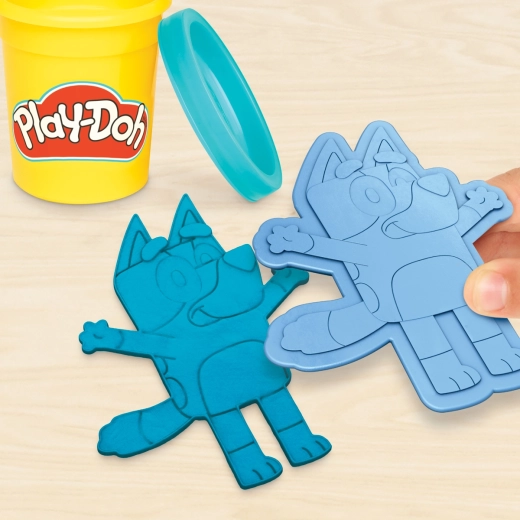 Personaggi Bluey e Bingo con pochi stampi