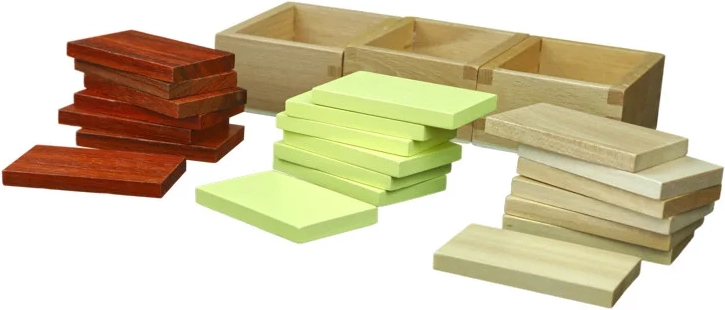 Attività Montessori con difficoltà progressiva