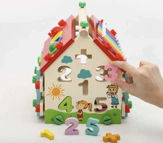 Apprendimento di numeri, forme e coordinazione delle mani