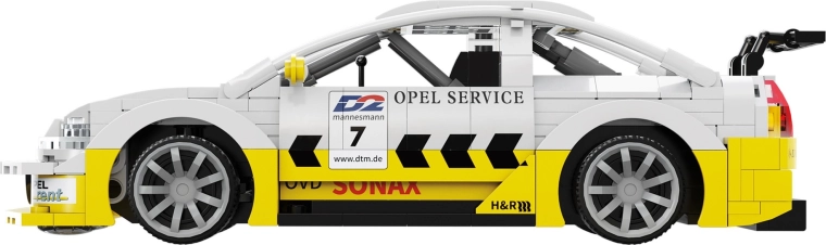 Design da corsa realistico OPEL Astra V8