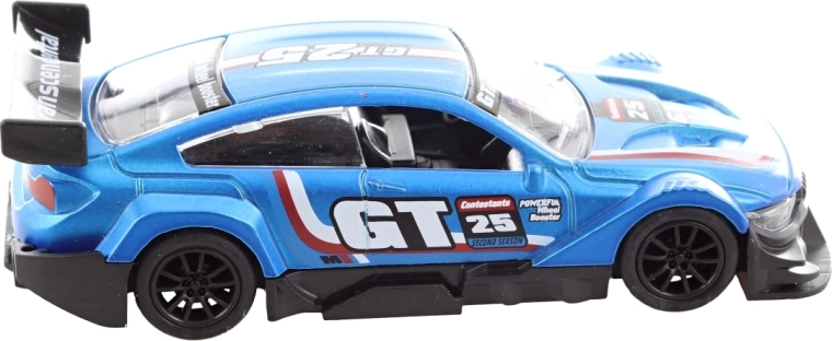 Carrozzeria in metallo e lavorazione dettagliata