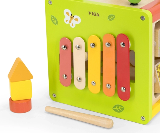 Gioco musicale con xilofono