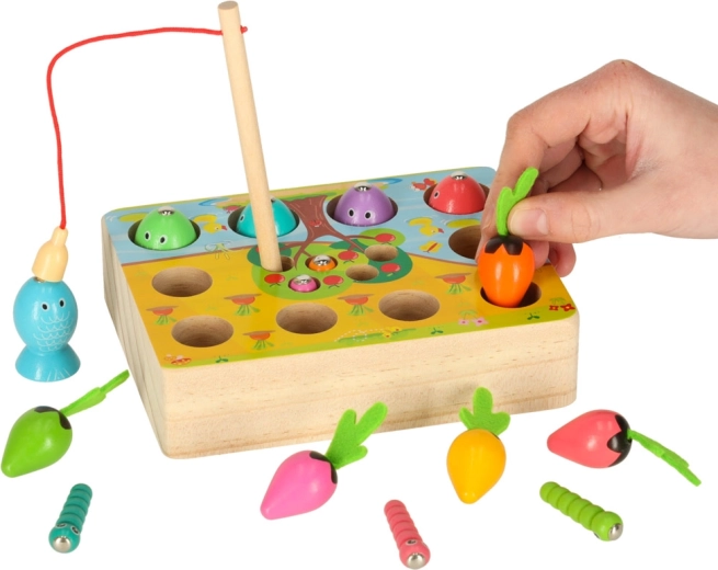 Gioco sensoriale con raccolta delle carotine