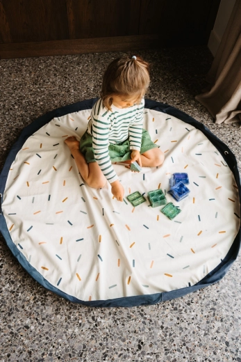 Ampia superficie di gioco (140 cm)