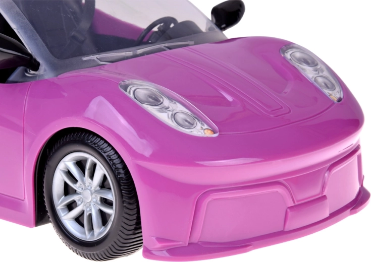 Look sportivo e dettagli realistici