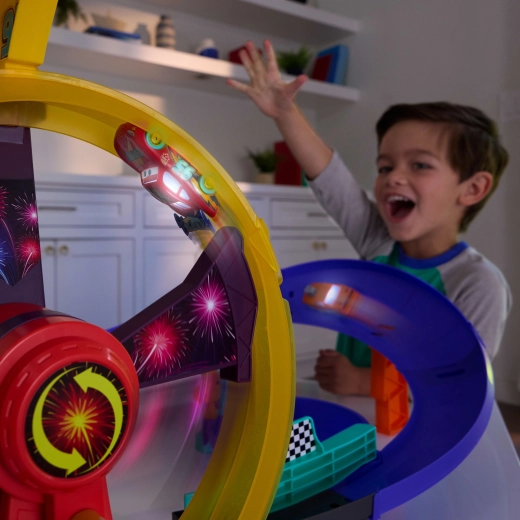 Loop e lanciatore a carica per la massima azione