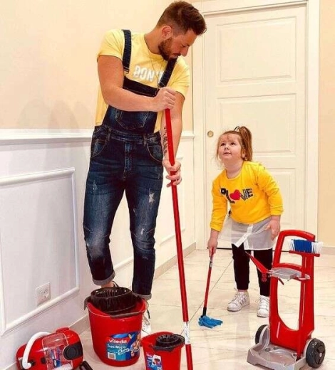 Carrello su ruote per spostare facilmente gli accessori